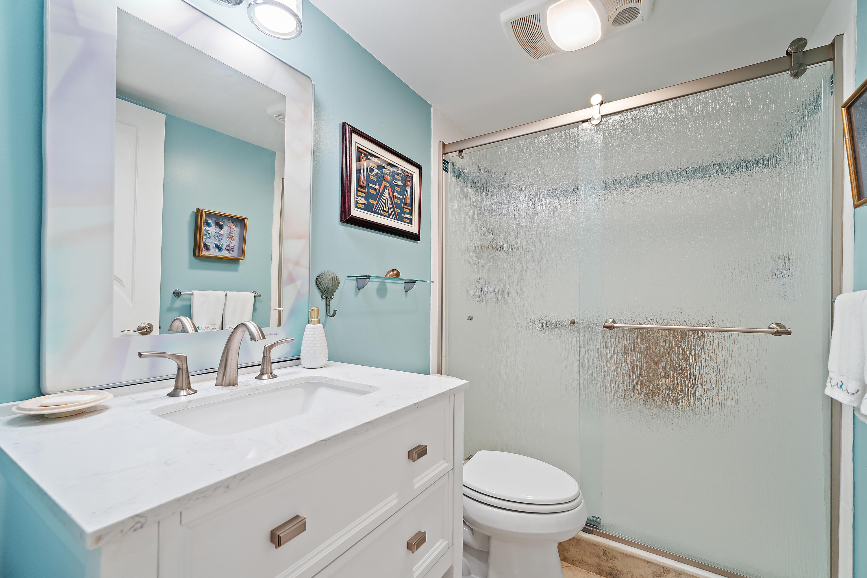 GOVERNORS POINTE CONDO - Residential