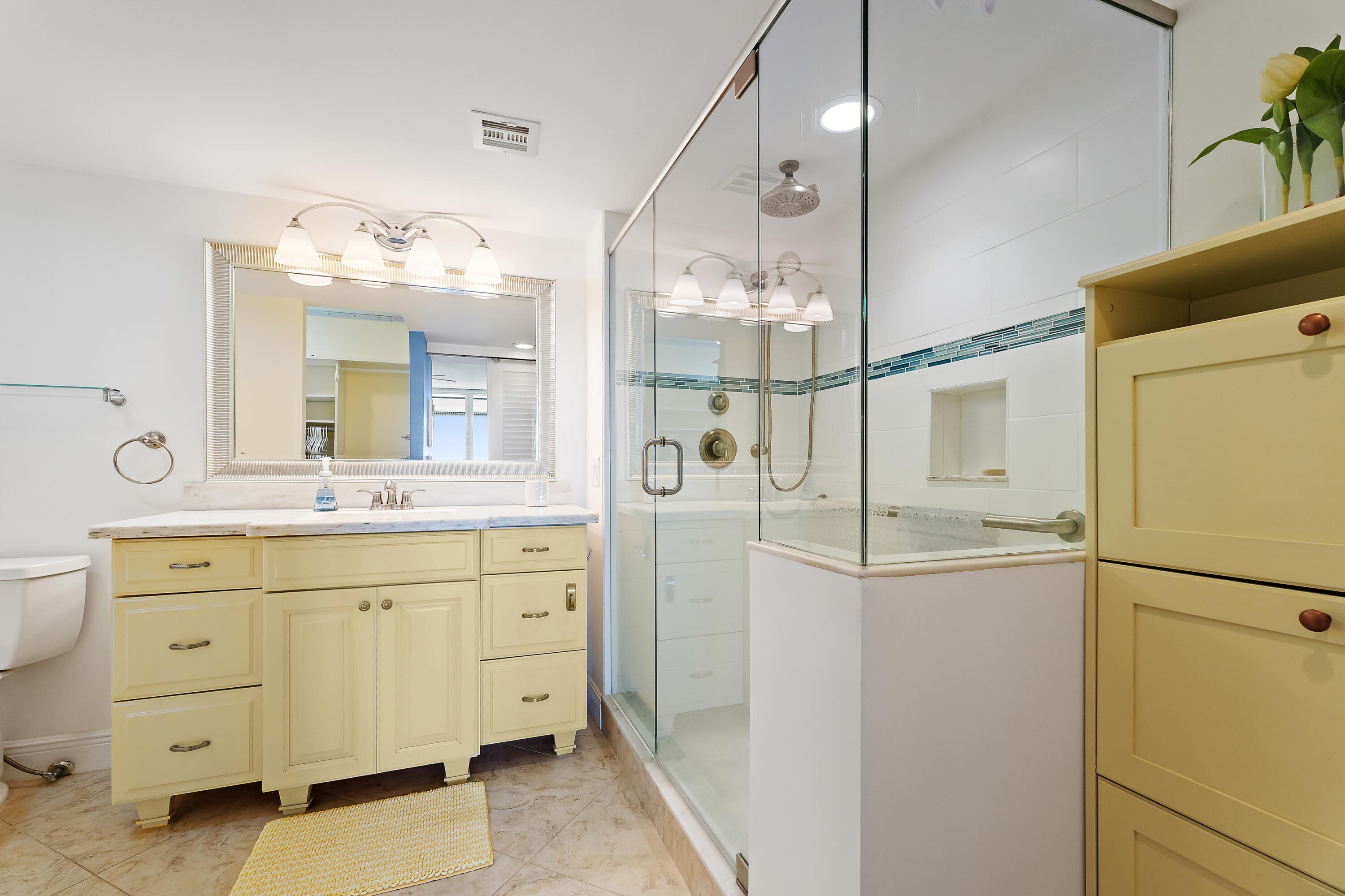 GOVERNORS POINTE CONDO - Residential