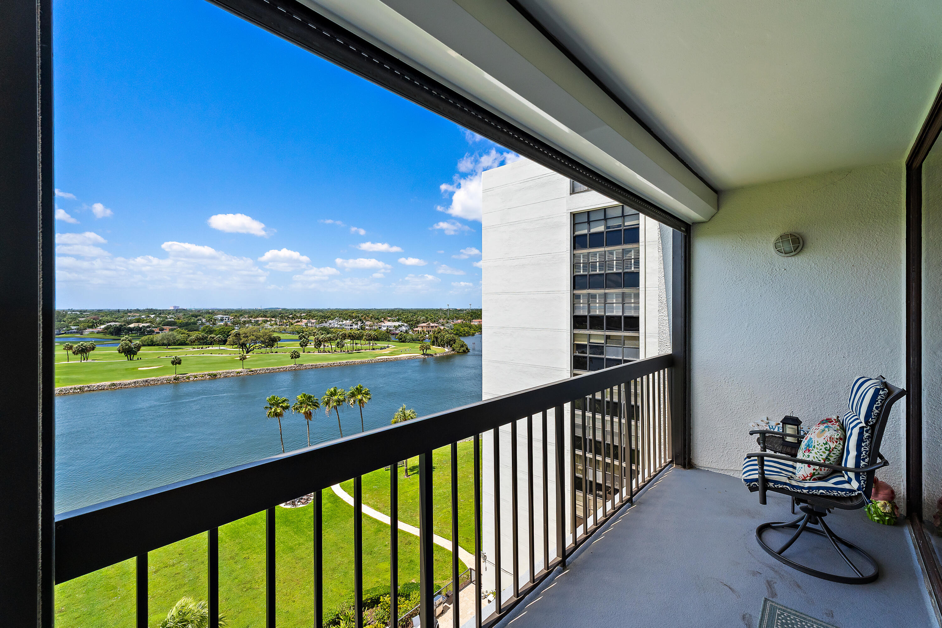 GOVERNORS POINTE CONDO - Residential