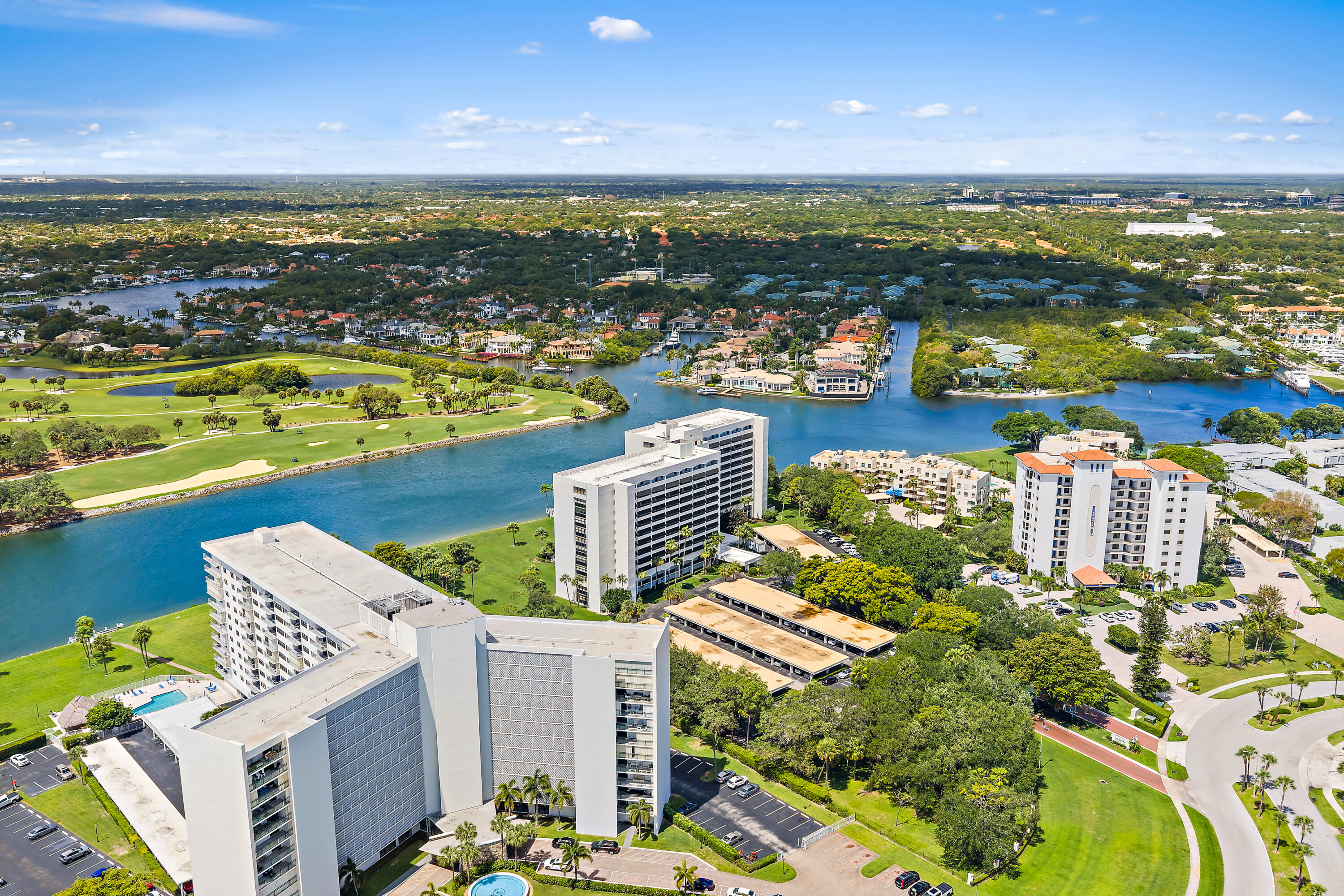 GOVERNORS POINTE CONDO - Residential