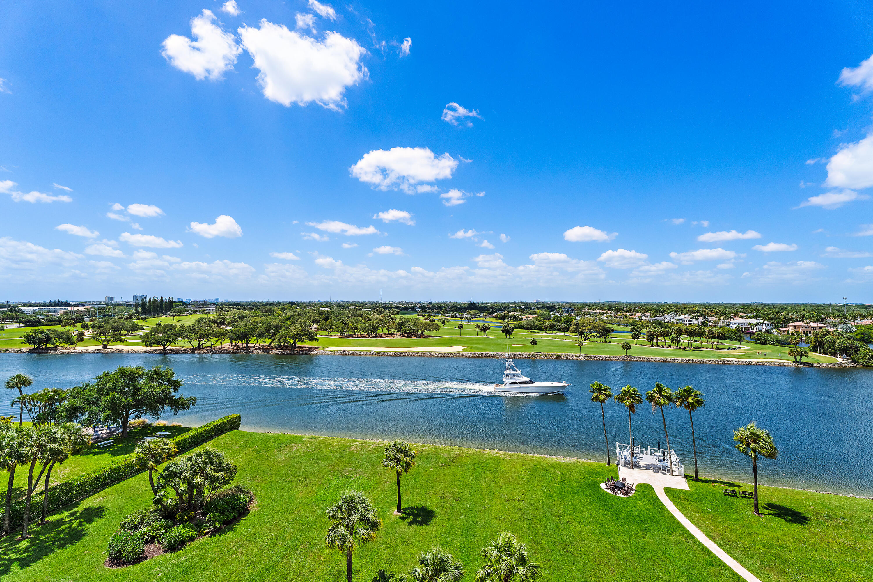 GOVERNORS POINTE CONDO - Residential