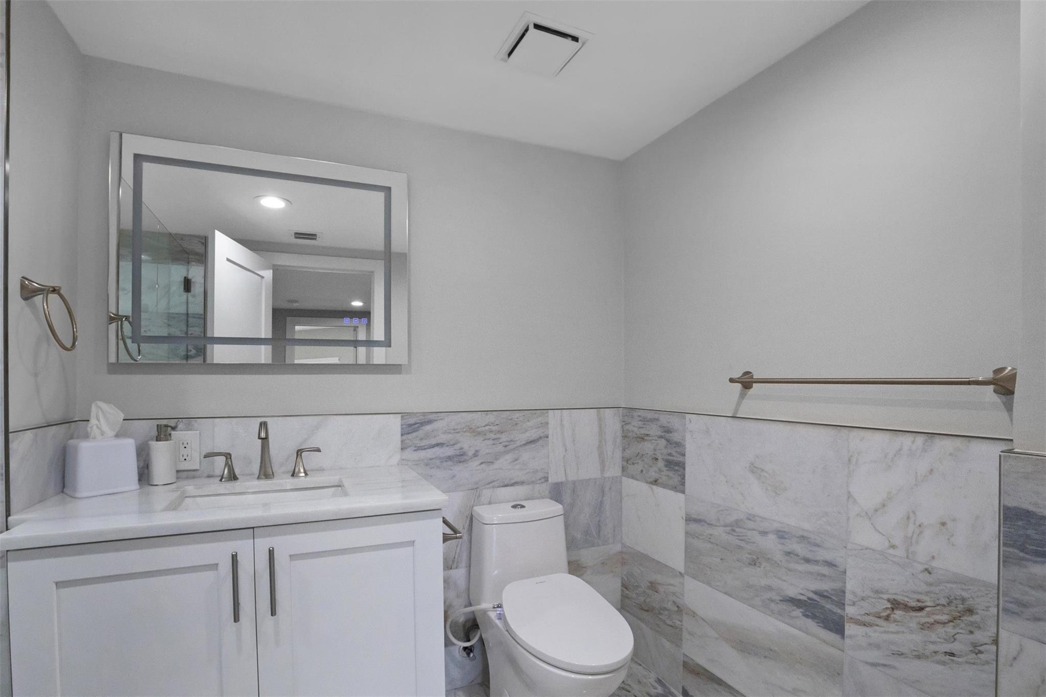 FOUR SEASONS CONDO - Residential