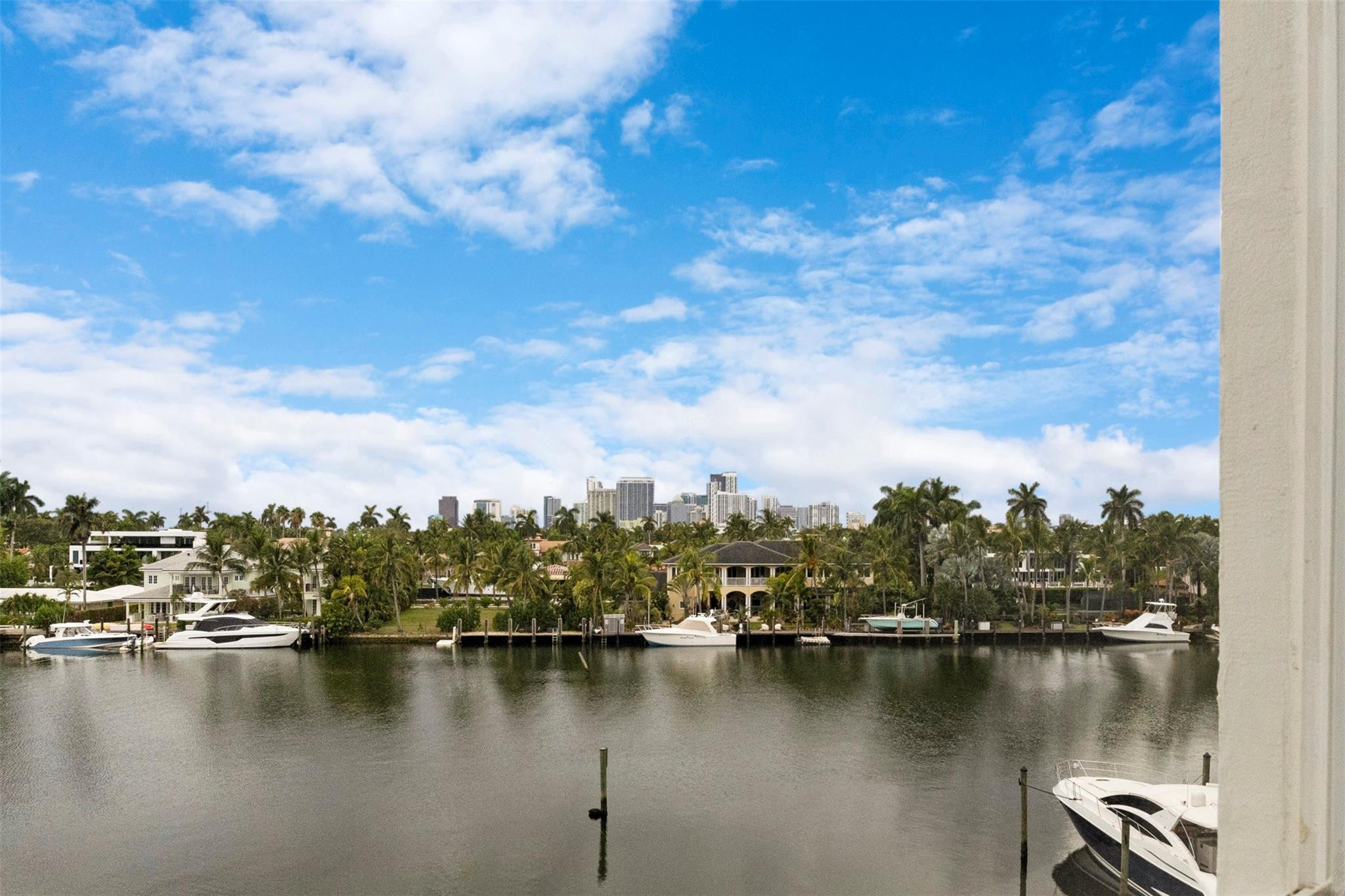 FOUR SEASONS CONDO - Residential