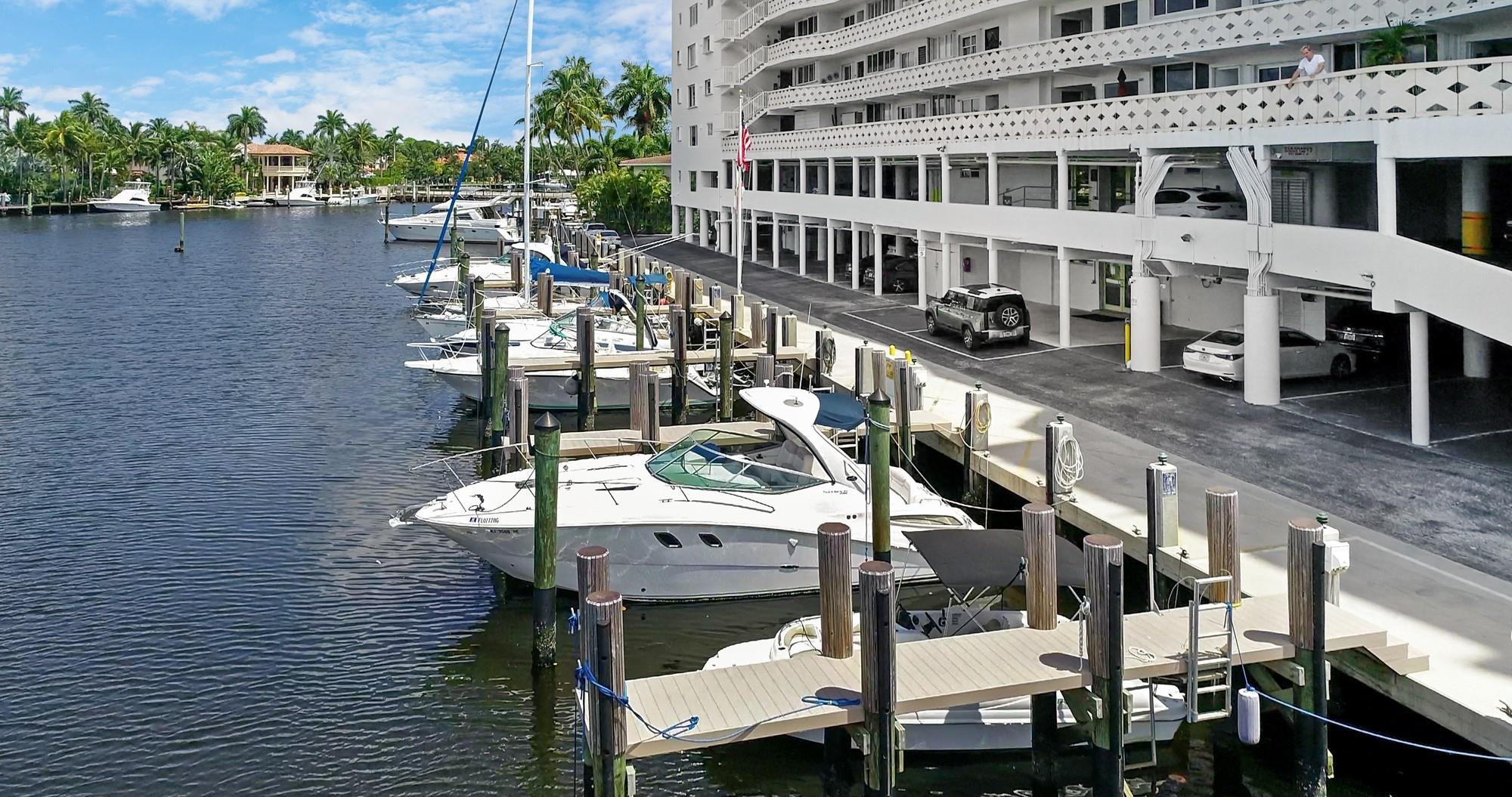 FOUR SEASONS CONDO - Residential