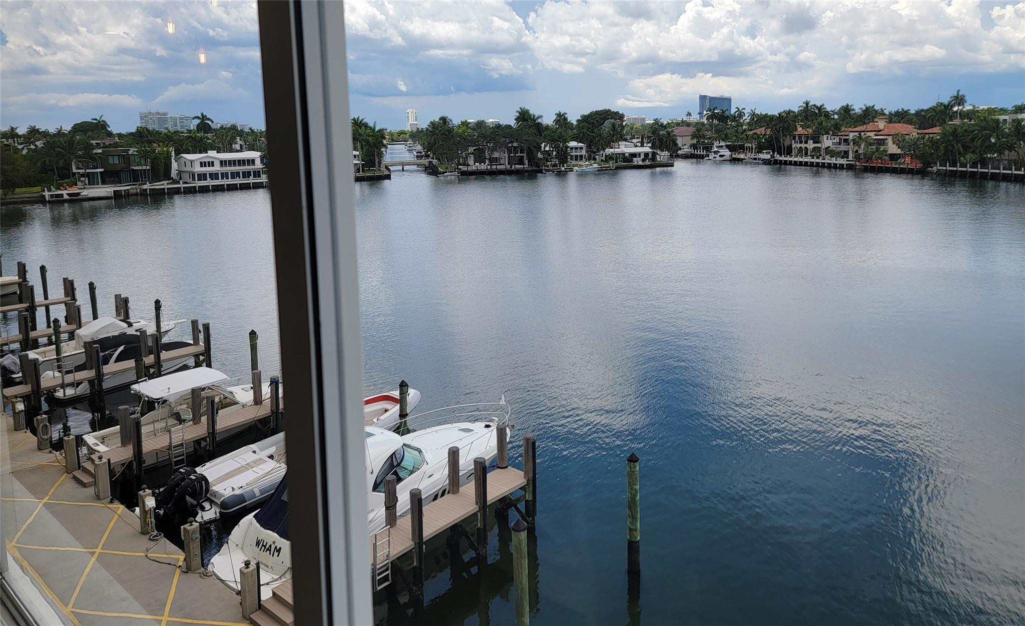 FOUR SEASONS CONDO - Residential