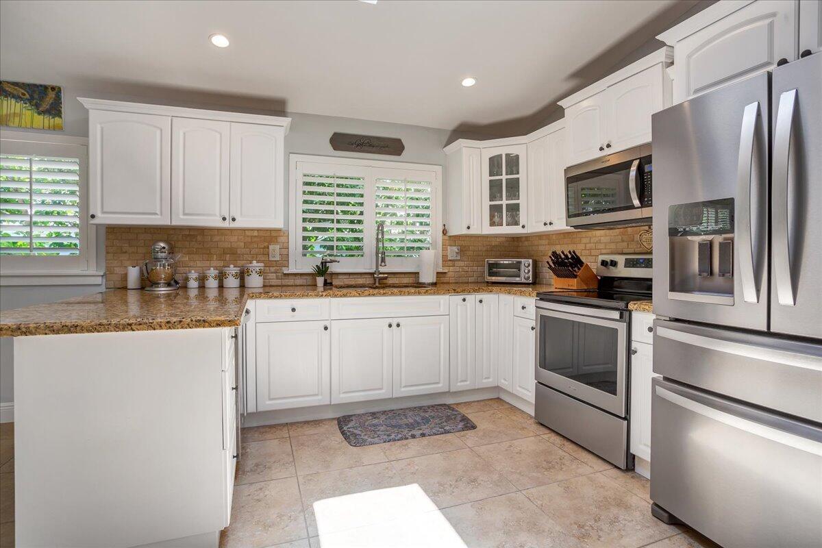 PALM BEACH FARMS CO 10 - Residential Lease