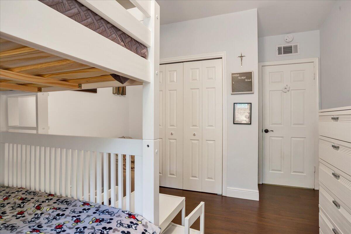 PALM BEACH FARMS CO 10 - Residential Lease