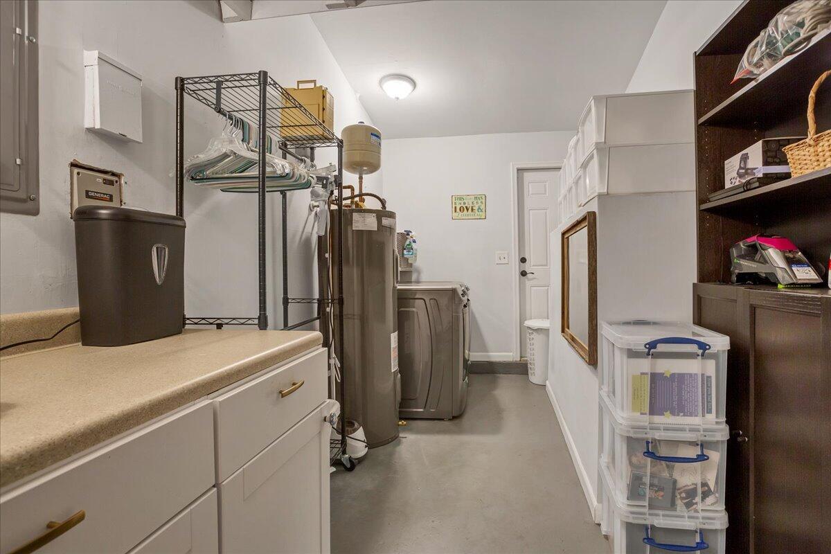 PALM BEACH FARMS CO 10 - Residential Lease