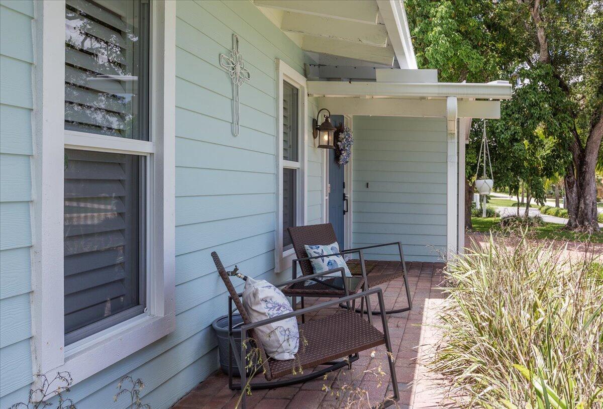 PALM BEACH FARMS CO 10 - Residential Lease