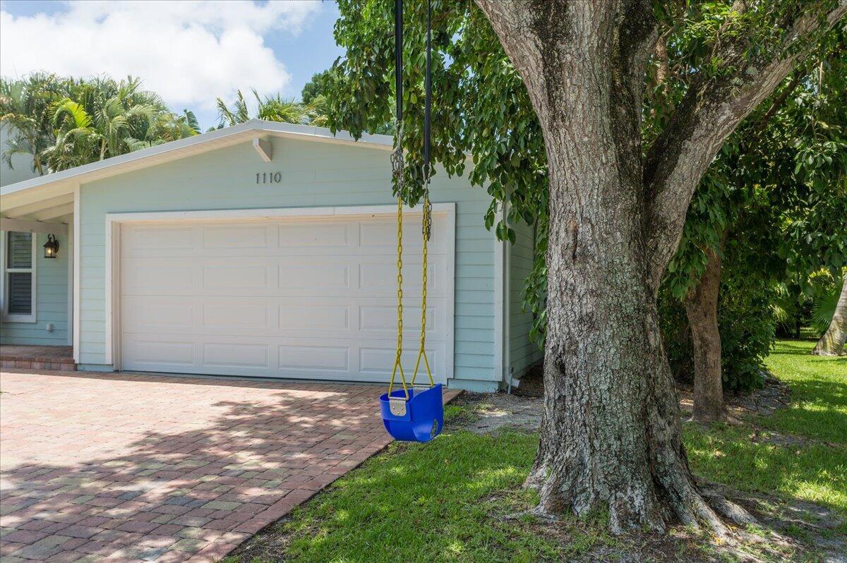 PALM BEACH FARMS CO 10 - Residential Lease