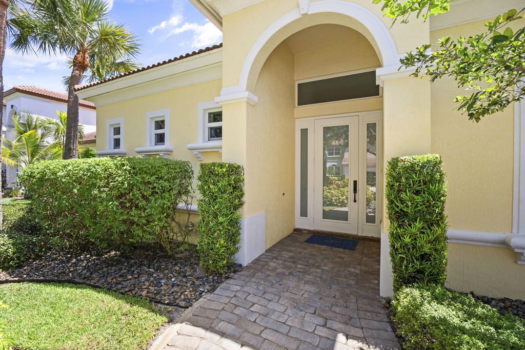 Photo of 167 Magnolia Way, Tequesta, FL 33469 (MLS # R11012312)