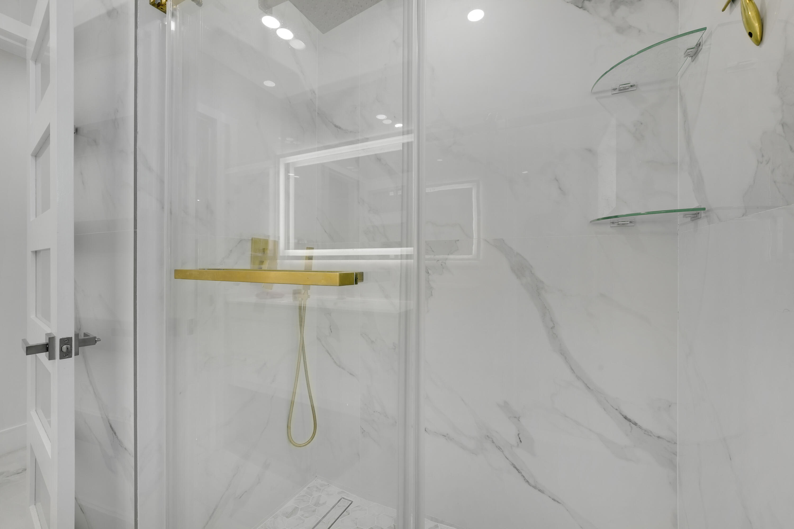 MANGO GARDENS - Residential