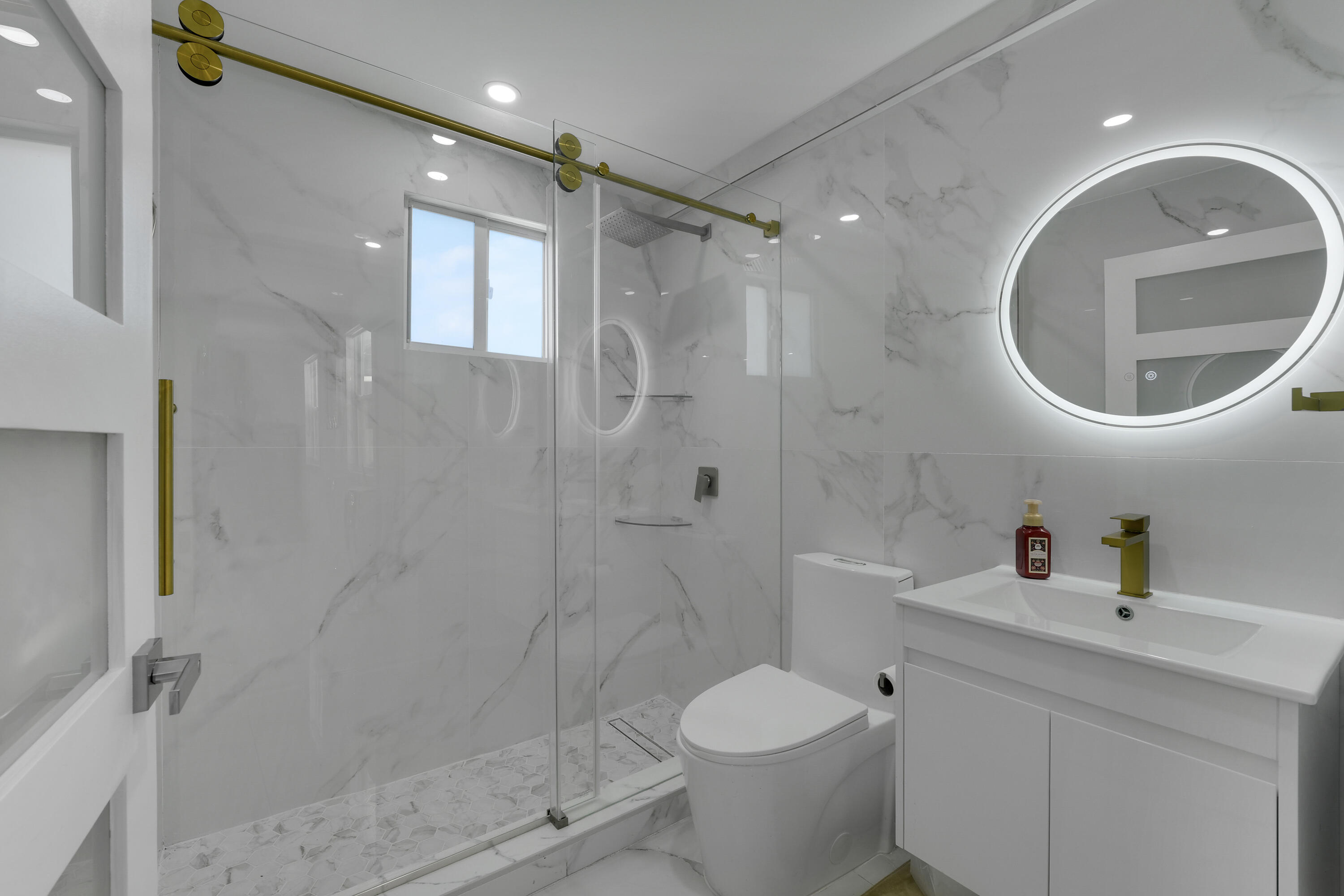 MANGO GARDENS - Residential