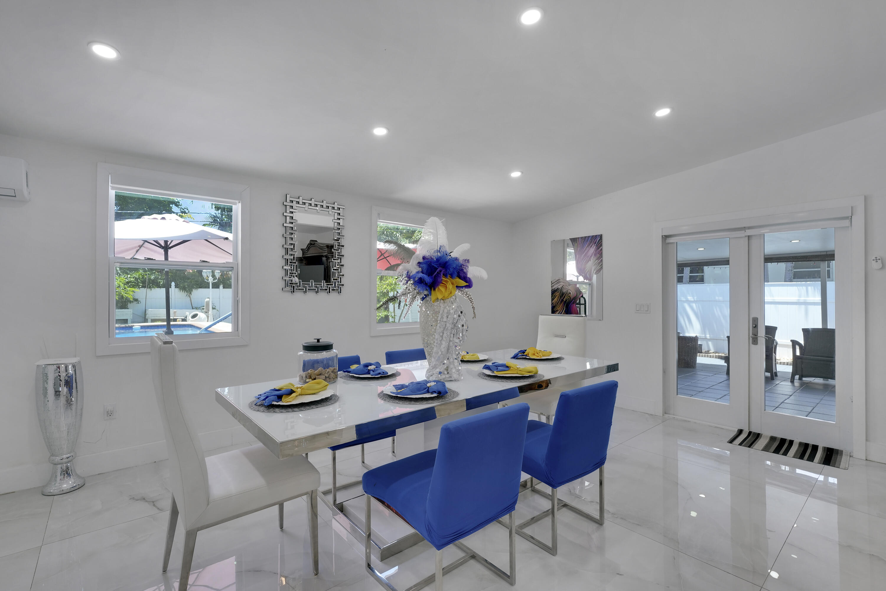 MANGO GARDENS - Residential