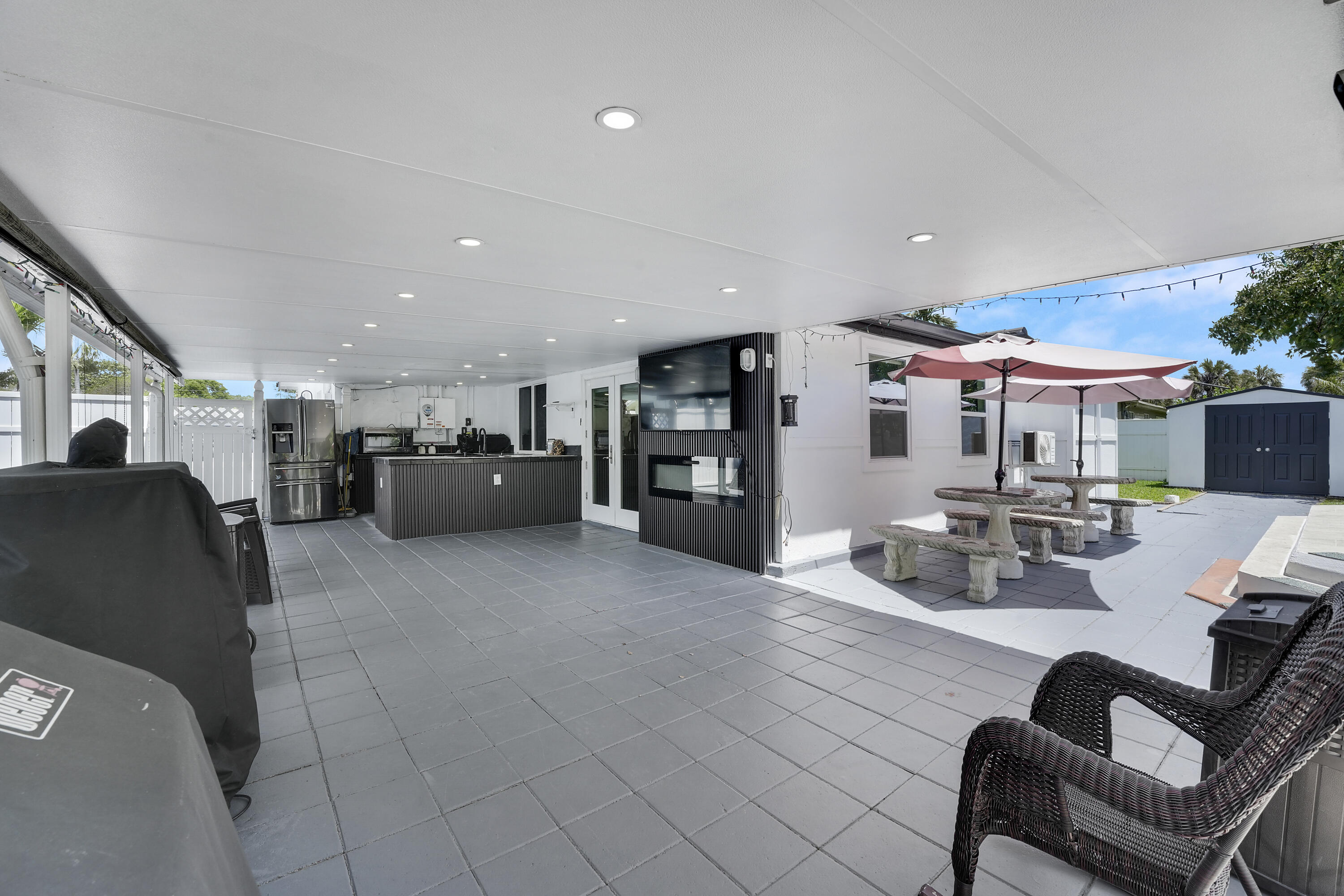 MANGO GARDENS - Residential