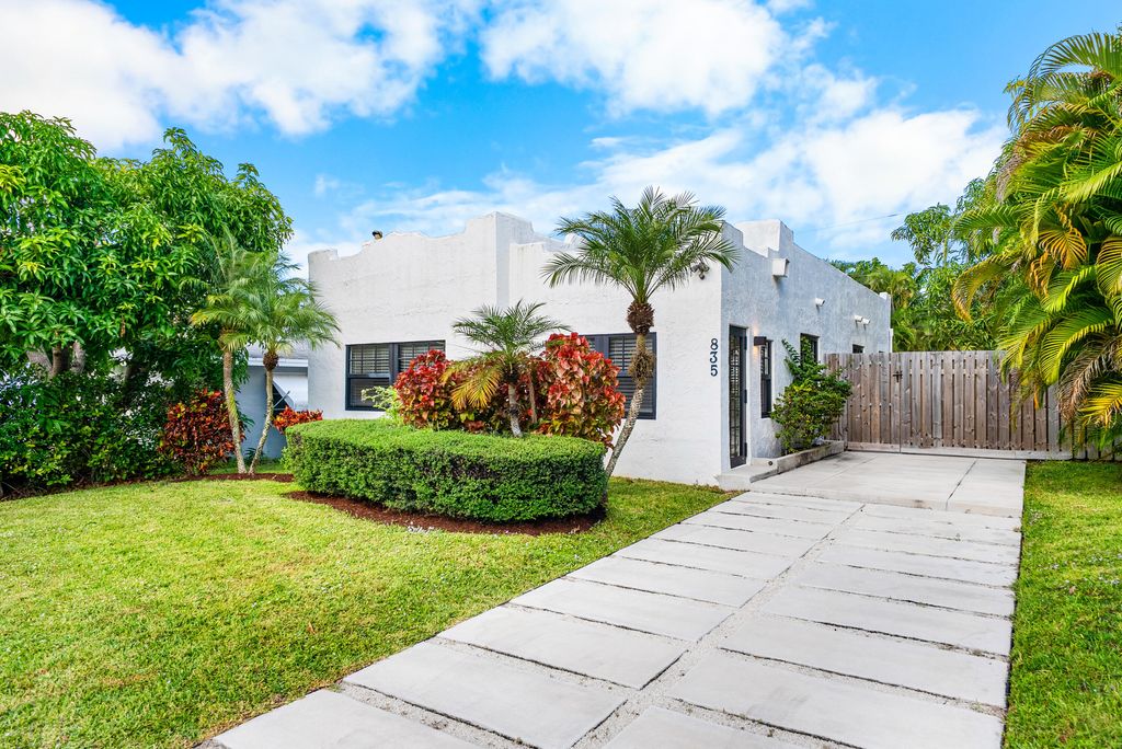 Photo of 835 Flamingo Drive, West Palm Beach, FL 33401 (MLS # R11161744)