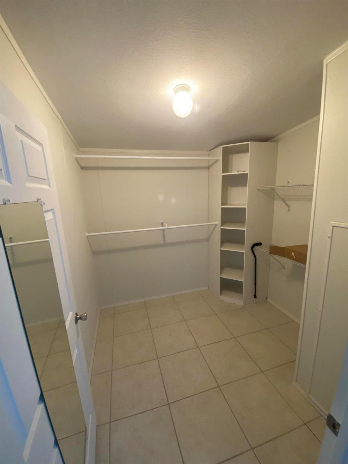 Tropical Isles - Residential