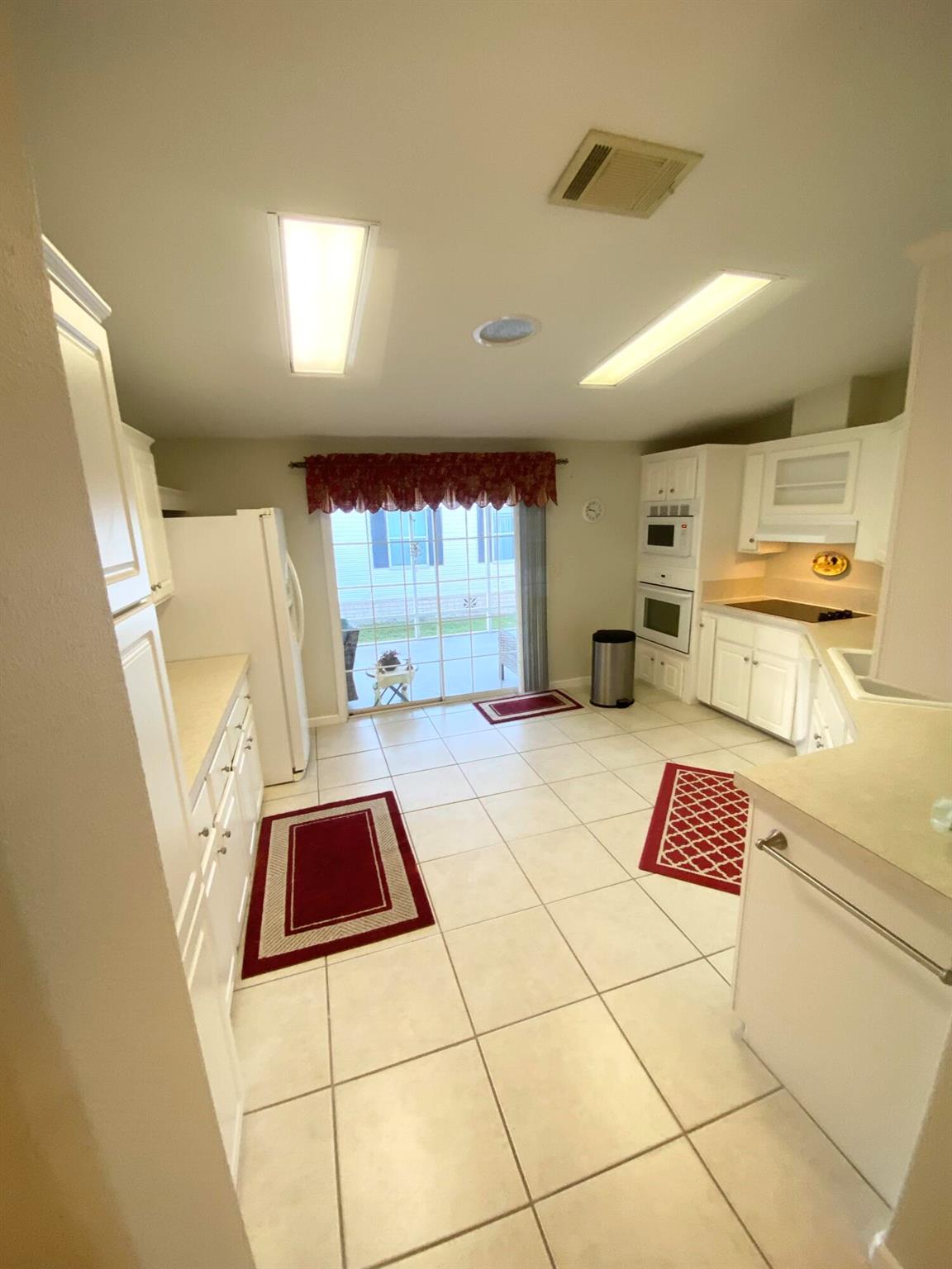 Tropical Isles - Residential