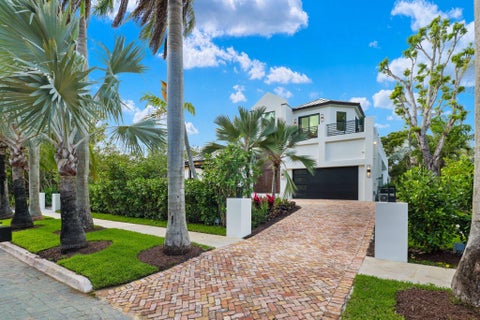 Tiny photo for 23 COCONUT Lane, Ocean Ridge, FL 33435 (MLS # B26062644)