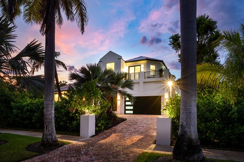 Tiny photo for 23 COCONUT Lane, Ocean Ridge, FL 33435 (MLS # B26062644)