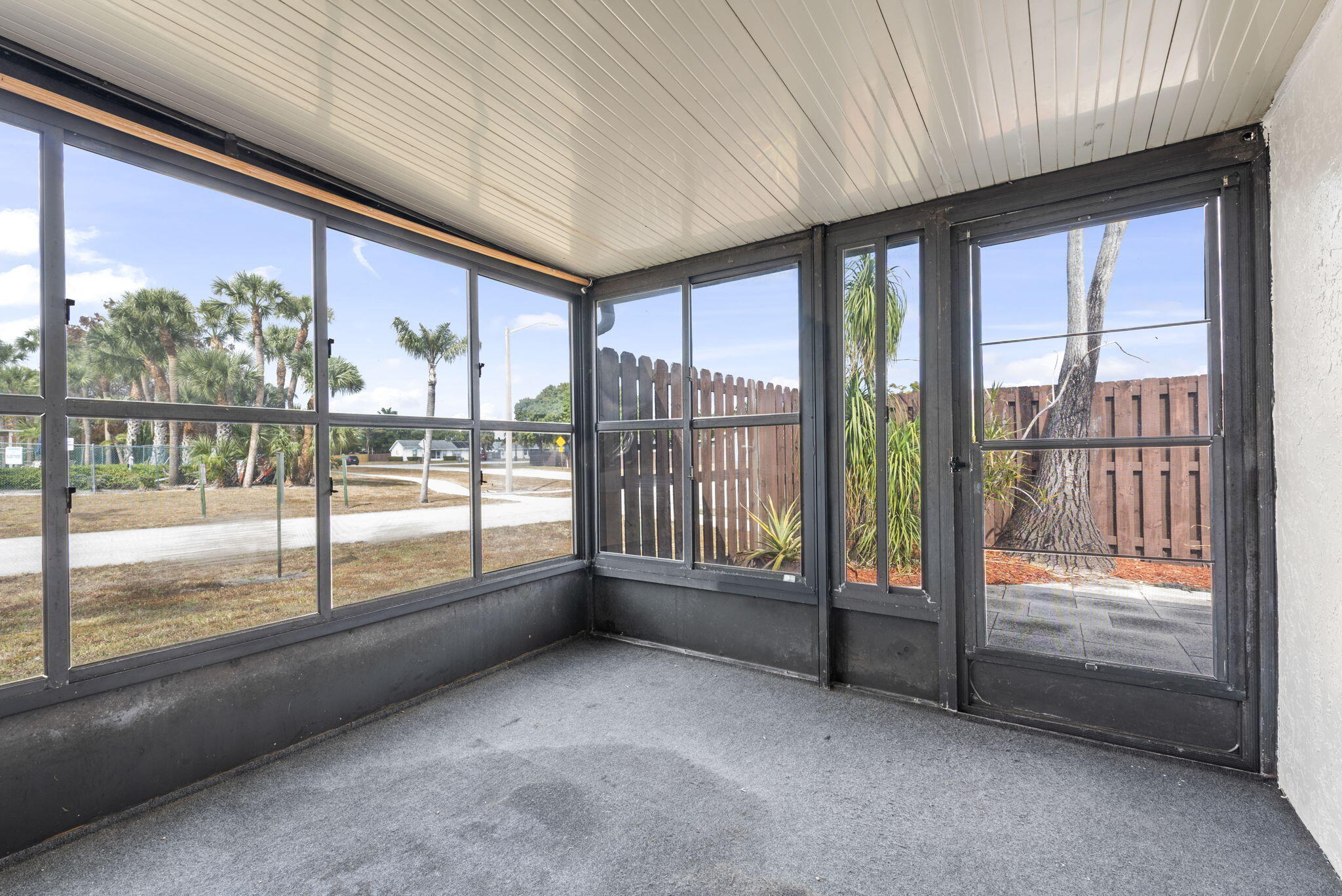 LEES CROSSING 1 TWNHS - Residential