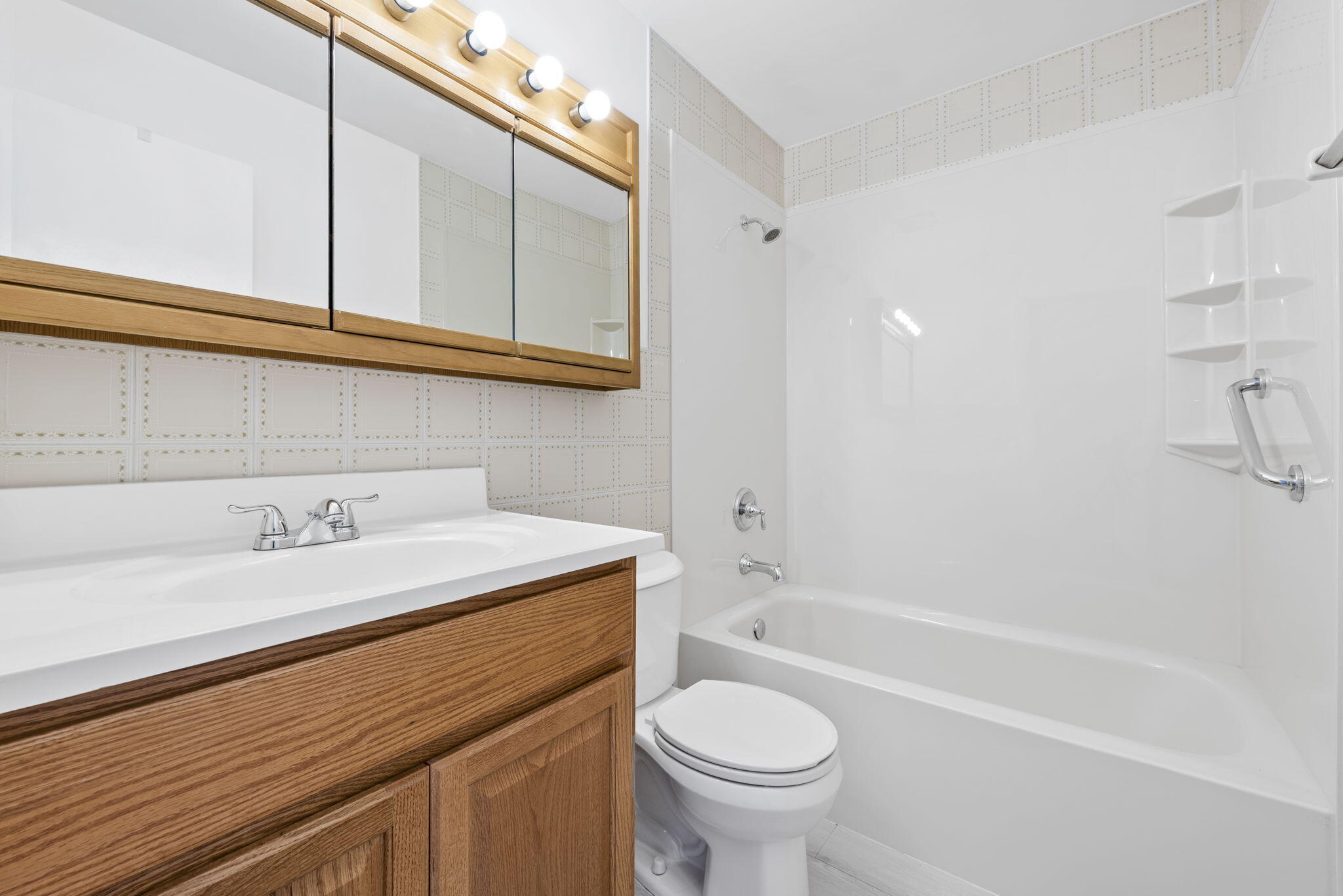 LEES CROSSING 1 TWNHS - Residential