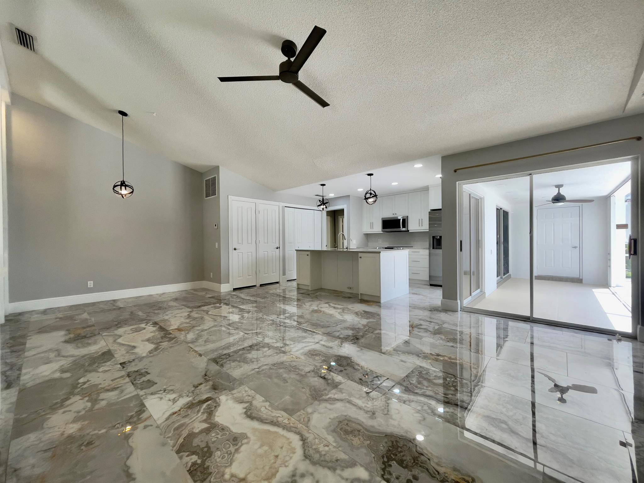 6503 Geminata Oak Court