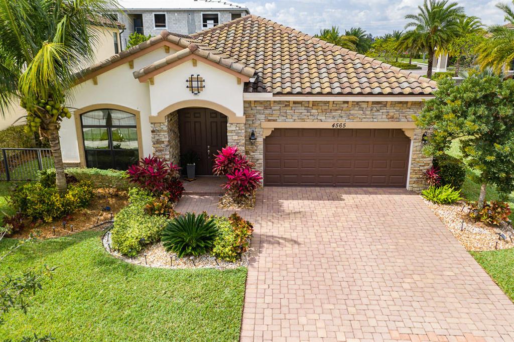 GULFSTREAM PRESERVE - Residential