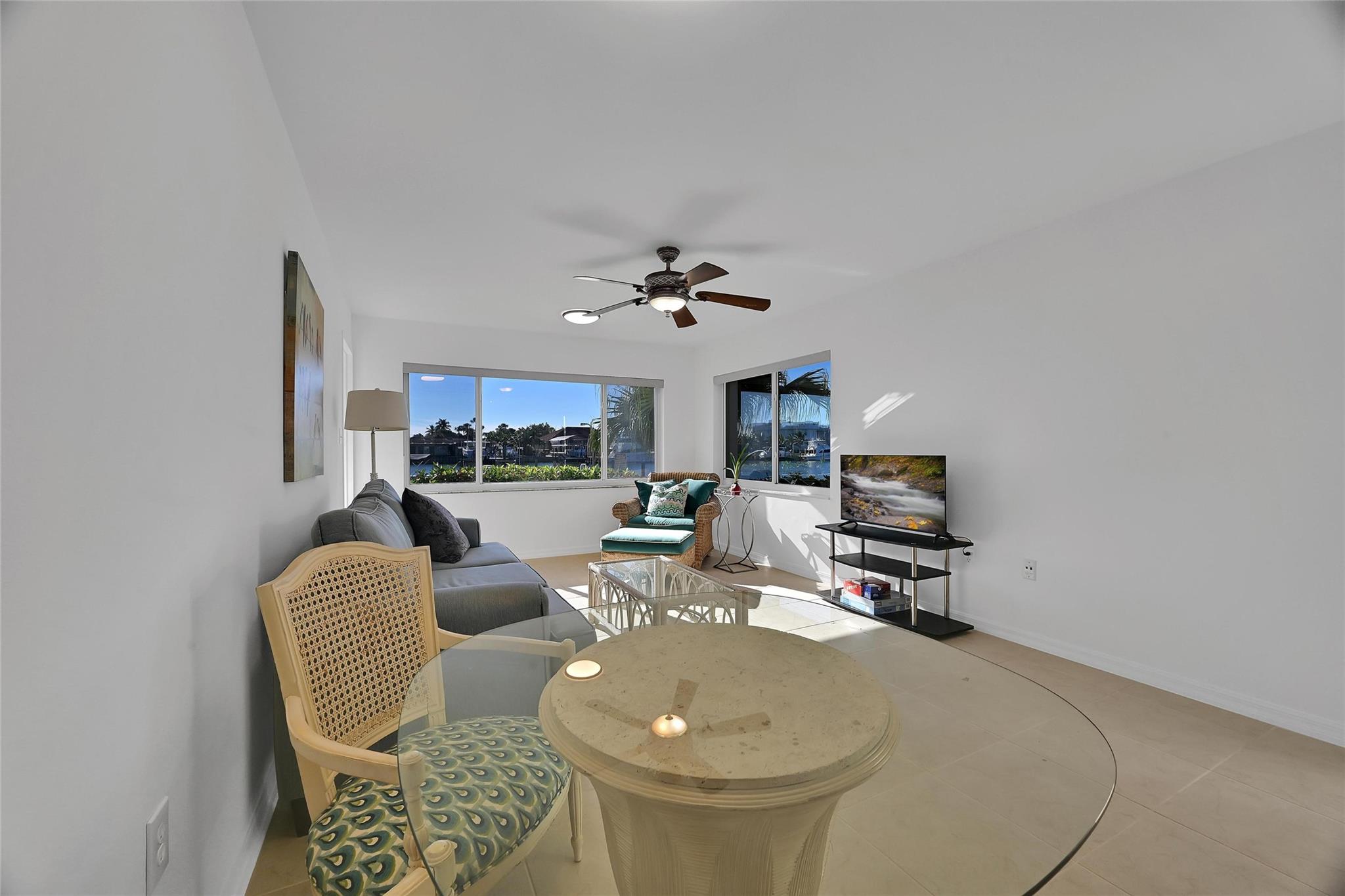 The Collonades - Residential