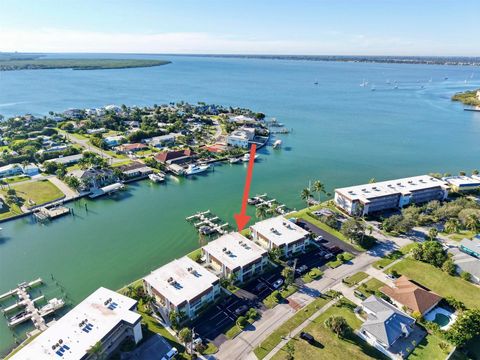 1315 Bayshore Dr 102 Fort Pierce FL 34949