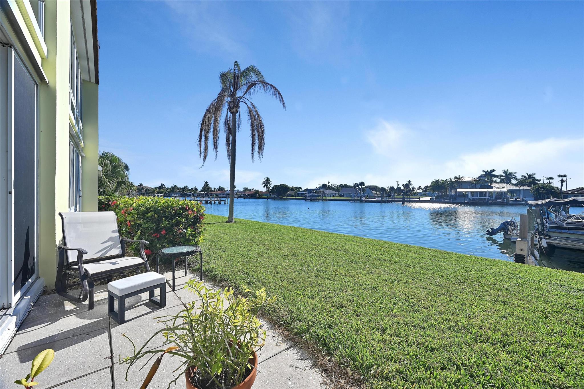 The Collonades - Residential