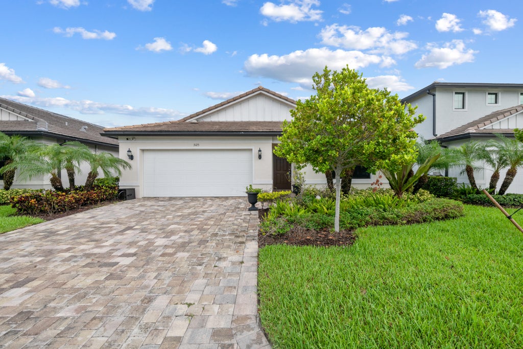 Photo of 3125 BUTTONWOOD Court, Lauderdale Lakes, FL 33311 (MLS # B26078731)