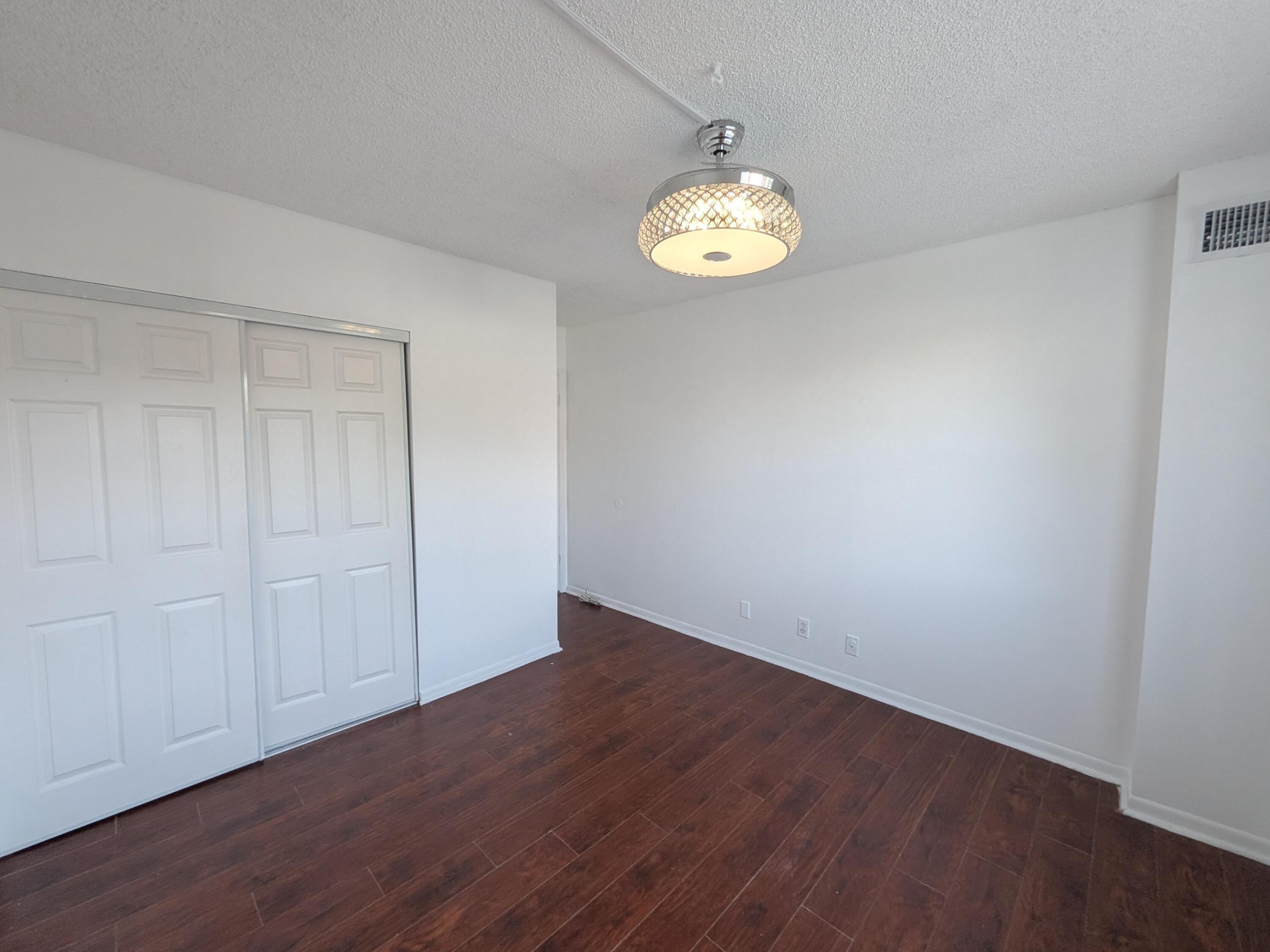 COVENTRY HOUSE - Residential