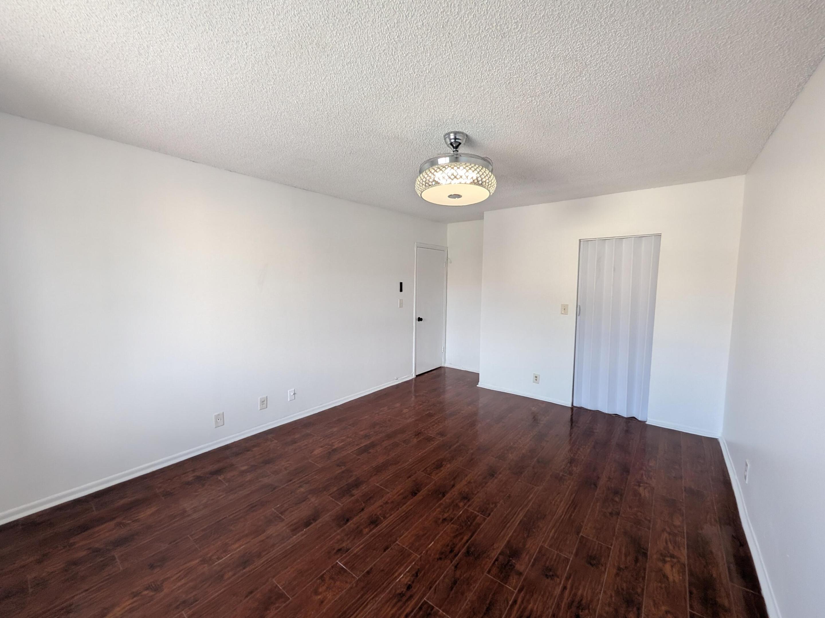 COVENTRY HOUSE - Residential