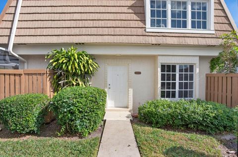 11556 Winchester Drive Palm Beach Gardens FL 33410