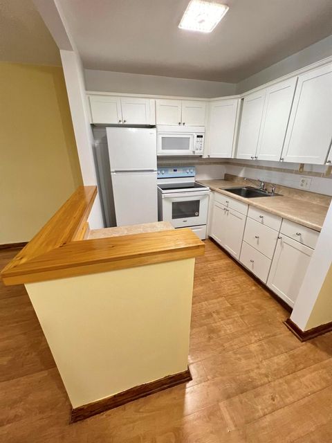 135 Camden F West Palm Beach FL 33417
