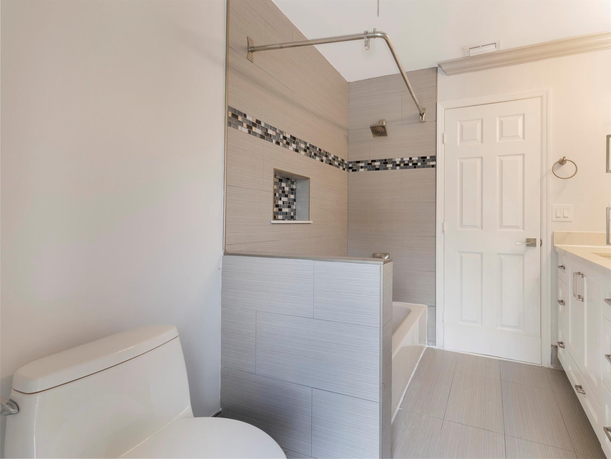 AMERICAN HOMES AT BOCA RA - Residential Lease