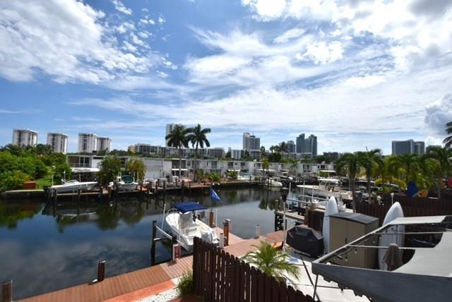 VENETIAN PARK WEST - Residential Lease