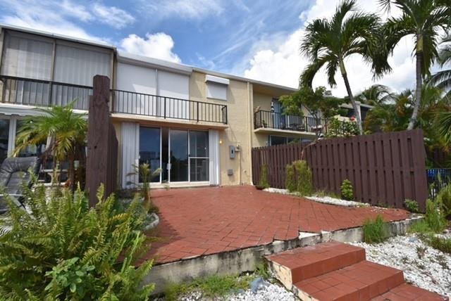 VENETIAN PARK WEST - Residential Lease