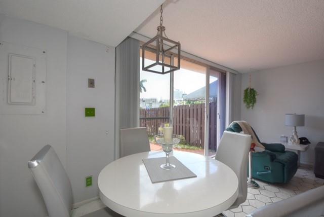 VENETIAN PARK WEST - Residential Lease