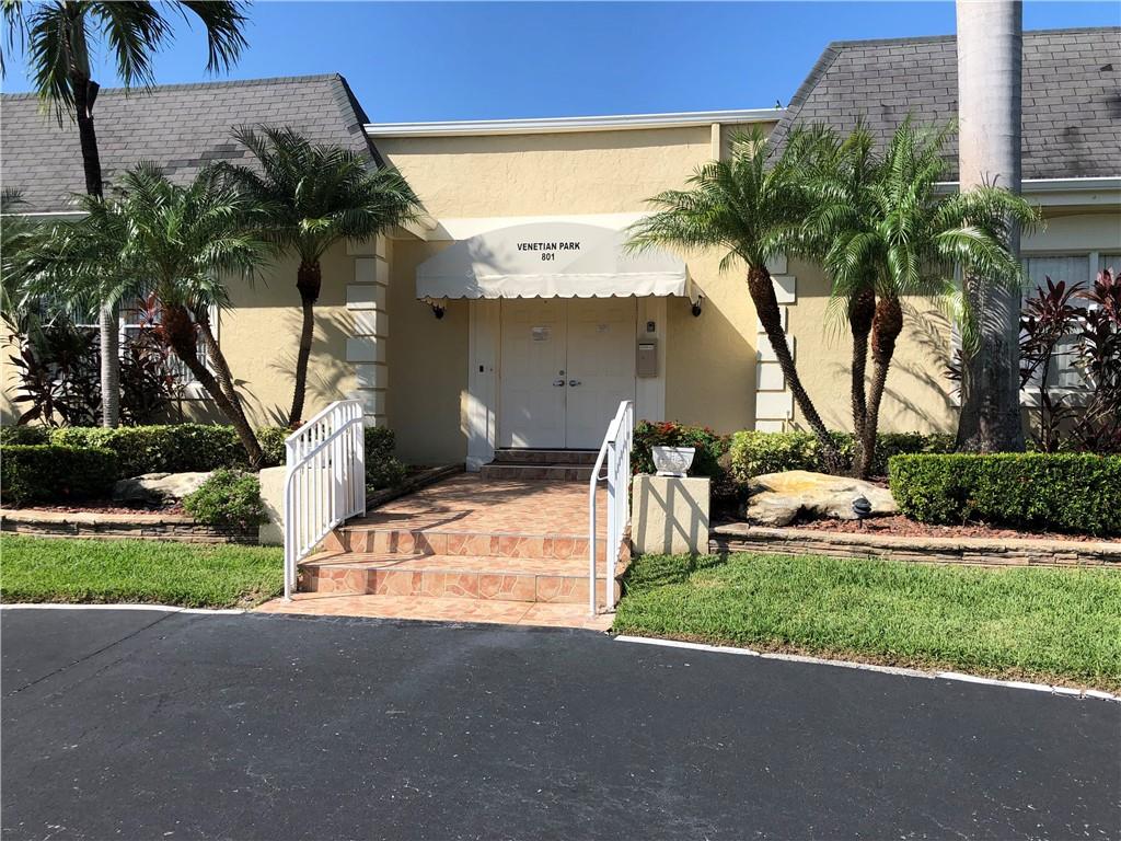 VENETIAN PARK WEST - Residential Lease
