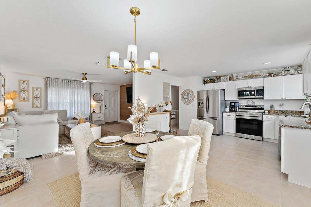 Photo of 2122 SE Wald Street, Port Saint Lucie, FL 34984 (MLS # R10949240)