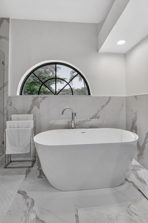 Tiny photo for 23260 Mirabella Circle N, Boca Raton, FL 33433 (MLS # B26020151)