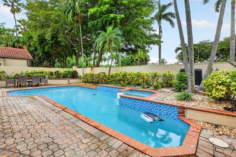 Tiny photo for 23260 Mirabella Circle N, Boca Raton, FL 33433 (MLS # B26020151)