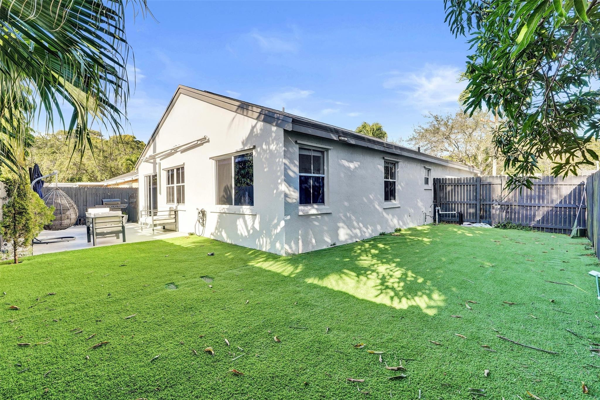 Lyons West 137-40 B - Residential Lease