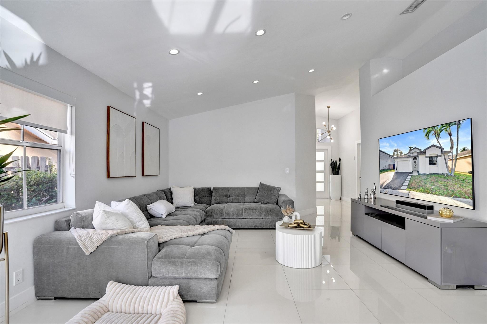 Lyons West 137-40 B - Residential Lease