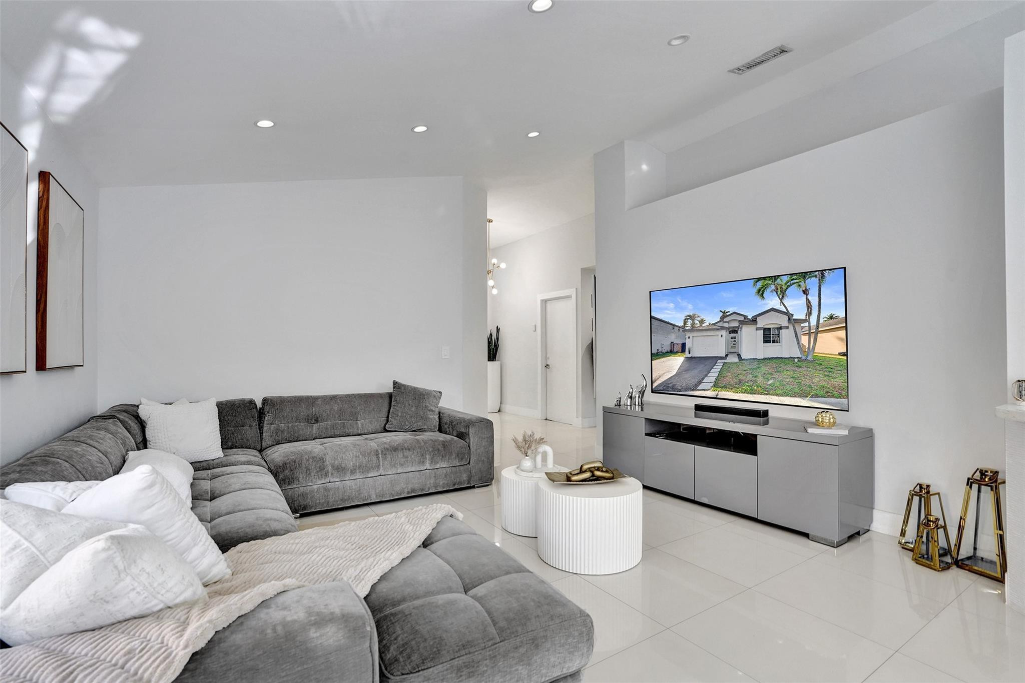 Lyons West 137-40 B - Residential Lease