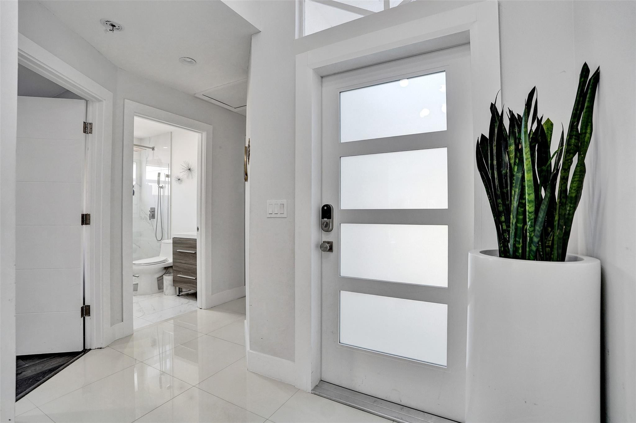 Lyons West 137-40 B - Residential Lease