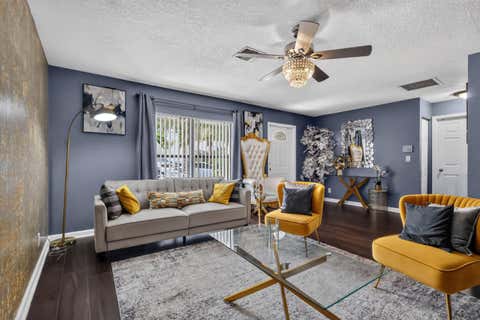 Tiny photo for 5639 Ithaca Circle E, Lake Worth, FL 33463 (MLS # B26051377)
