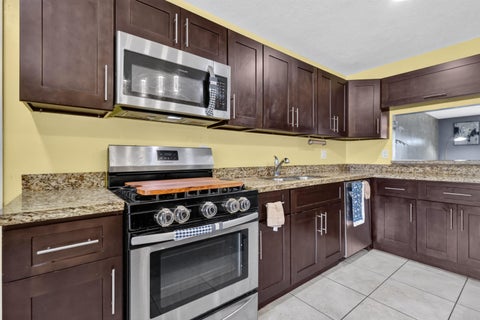 Tiny photo for 5639 Ithaca Circle E, Lake Worth, FL 33463 (MLS # B26051377)